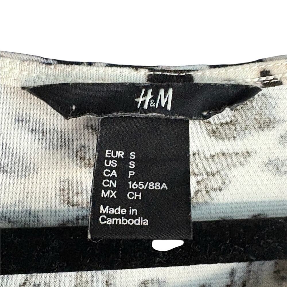 H&M Black and White Patterned dress size S - Picture 2 of 7